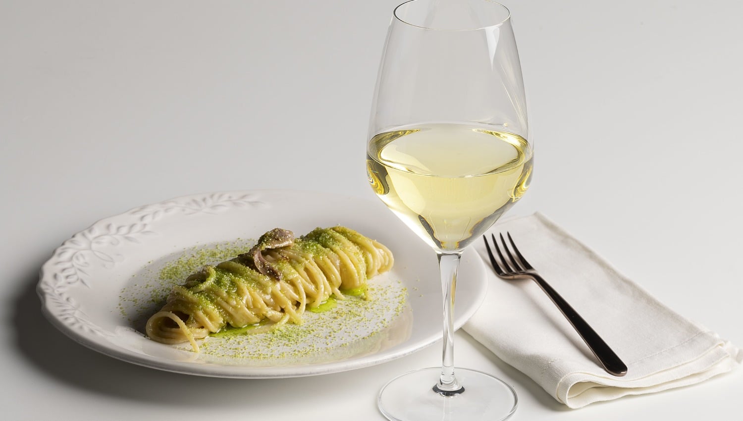 Spaghetti mit Brotbröseln und Sardellen