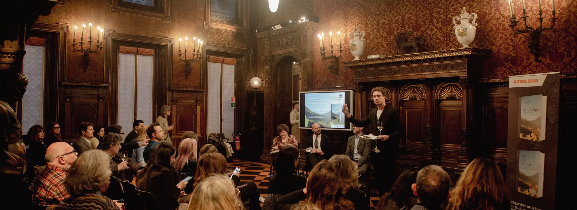 Buchpräsentation 2025 in Mailand ©Südtirol Wein/Michela Piccinin