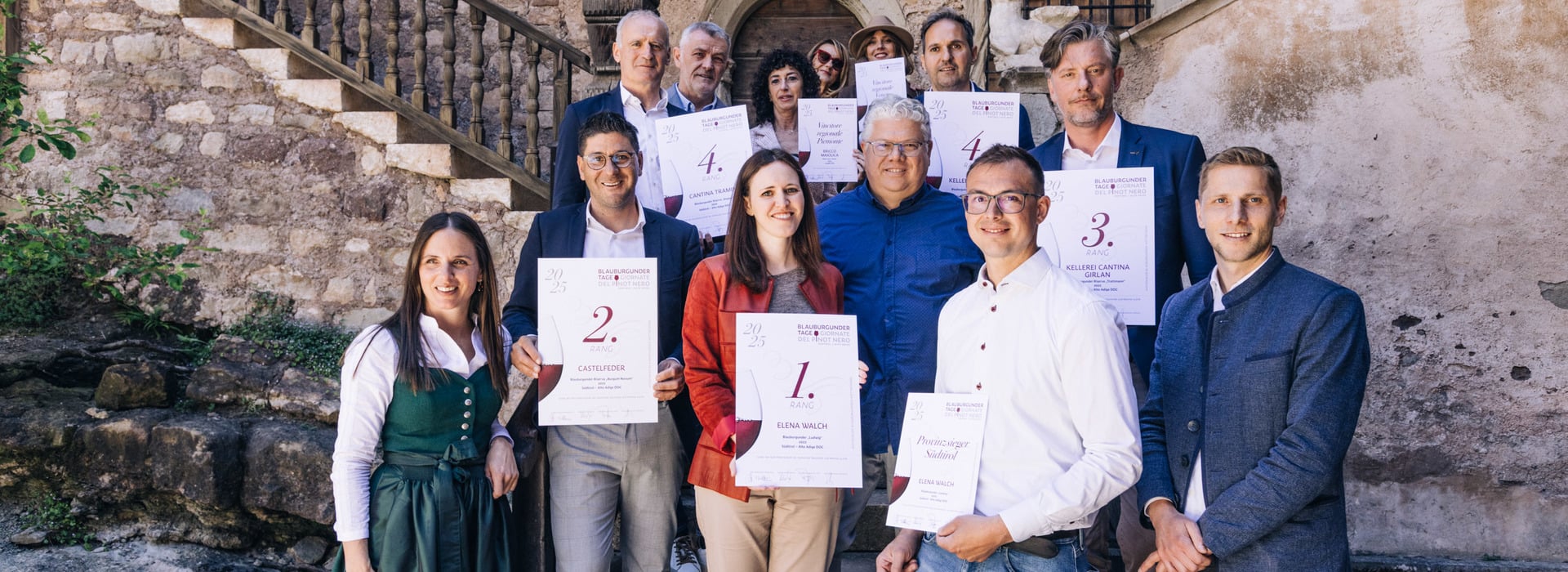 Alle Prämierten mit Ines Giovanett und Marc Pfitscher ©Blauburgundertage Südtirol