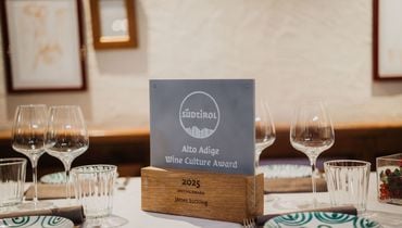 James Suckling Award ©Südtirol Wein/Christopher Kröll